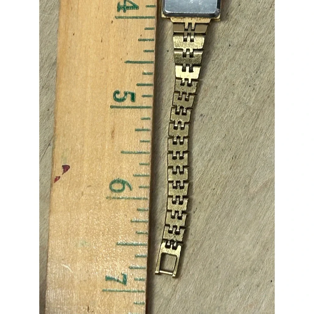 Vintage Citizen Quartz Rectangle Gold Tone Women's Watch‎ UNTESTED